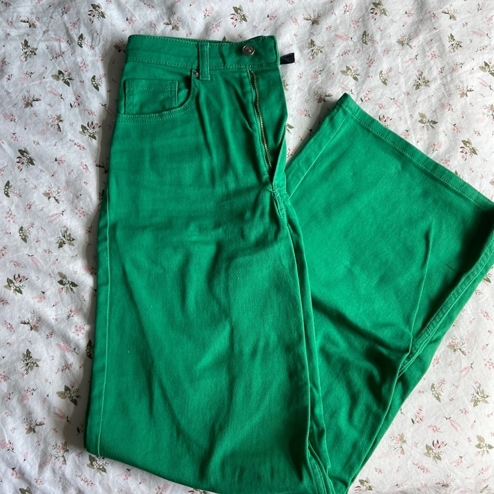 Green loose mom jean